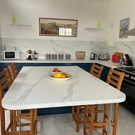Maison Charmante A Avec Piscine Privee *
