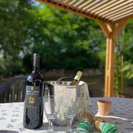 펜션 Maison Charmante A Avec Piscine Privee Bruniquel